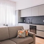 Apart-hotel Sempione11suites 4*