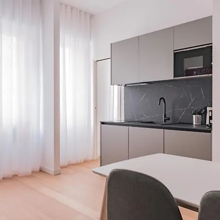 Sempione11suites Apart-hotel 4*